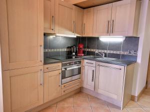 Appartement skis aux pieds pour 6 pers proche centre Vallandry, animaux admis - FR-1-411-918