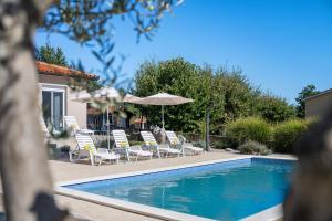 Villa Casa Lilium, a charming holiday apartment 6km near the sea