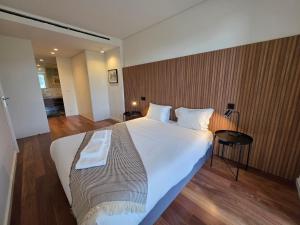 Miradouro River Views & Patio by PortoCityHosts