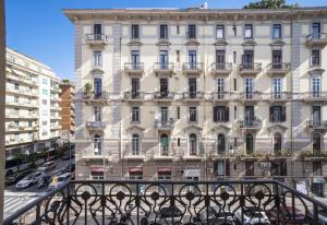 Mareluna Promenade - Seafront Apartments