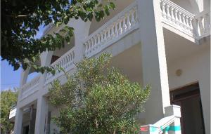 Awesome Apartment In Sveti Juraj With Wifi