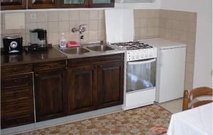 Awesome Apartment In Sveti Juraj With Wifi