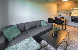 Gorgeous Apartment In Köpingsvik With Wifi