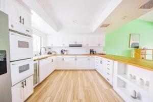 Luxury Escape Villa Game Room Pool MNT views