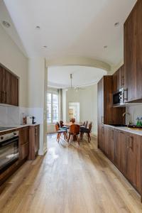 22#Opera#GrandBoulevards#3Bedrooms#Paris 02#AC