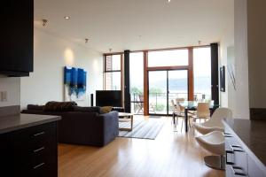 Bridge View Loft 30 Day