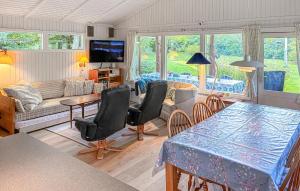 Amazing Home In Præstø With Wifi