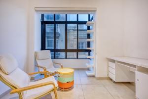 Modern apartment in sliema next to the sea