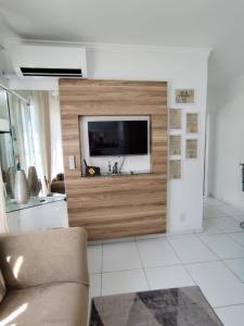 Seu refúgio em BC, alguns passos da roda gigante!