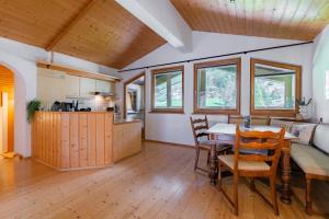 homy Alpine Deluxe Chalet in St Anton im Montafon