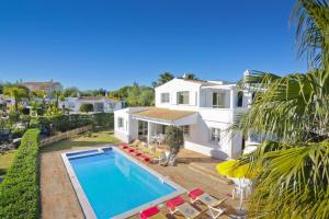 Villa Flor by Villa Plus