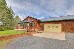Next to 600 Acres of Public Land! Bend Ranch Home