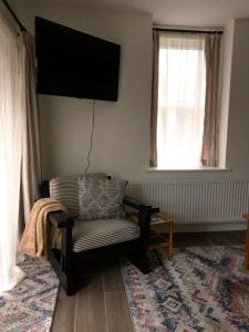 Apartment Bushmills Hideaway Parking Pets Allowed