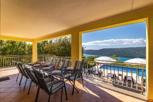 Seaview Pool House Mytilus - Happy Rentals