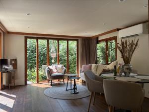 Het Bosgeluk met hottub en veel privacy