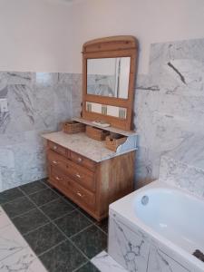 geschmackvoll eingerichtete Wohnung in mediterranem Flair