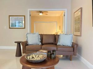 Open-Concept Urban Stay