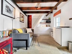 Squirrel Leap - Stylish & Cozy Table Mountain Cottage