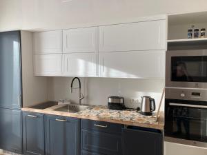 Sunset Apartment, rõduga korter uues majas!