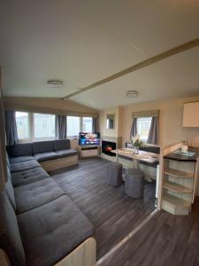 Ty Mawr holiday site 2 day minimum stay