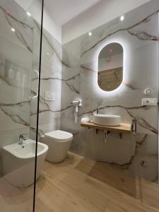 Gianvenuti House Rome - Metro A with Jacuzzi