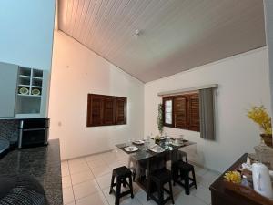 Aconhego Dourado I Alugue casa com piscina a 17min da praia