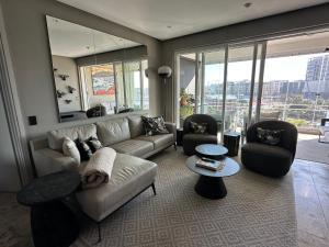 V&A Waterfront Cape Town Luxury 3 Bedroom with 1000 views