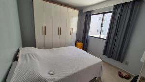 Apartamento central em Balneario Camboriu com 2 AR