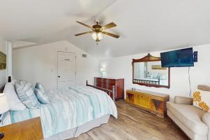 Packsaddle Beach House