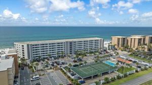 102 Surf Dweller by Alicia Hollis Realtor Rentals - Open March 16th Week