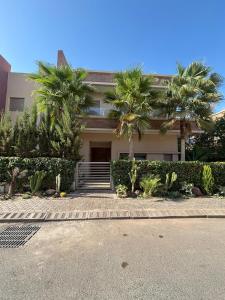 Villa 4 Suites with Pool, near Hivernage