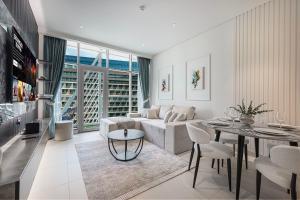 Restay Homes at Seven Palm Hotel & Apartments - Pool and Beach Access included