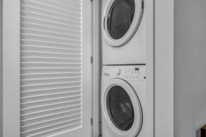 Amazing, Spacious Unit, Heart LA