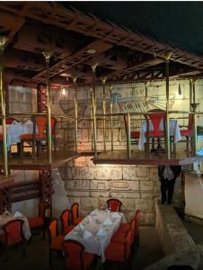 Gaddis Hotel, Suites and Apartments