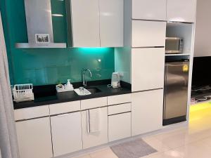 Luxe Beachfront with Pool Access