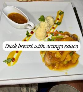 Gaddis Hotel, Suites and Apartments