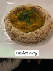 Gaddis Hotel, Suites and Apartments