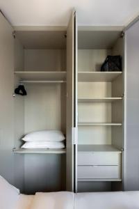 Studio moderno e funcional VN Capote Valente