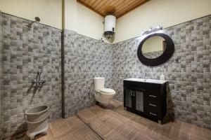 The Summer House Kasauli I Serviced Villa I 4 Bedroom Villa l Party & Music I Sky Bonfire I Kasauli By Exotic Stays