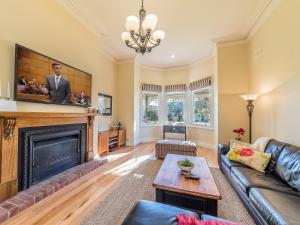 Federation House on Genesta St Central Cowes