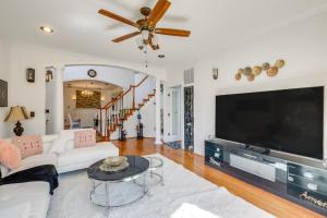 Take Metro to DC! Family Home in Springfield