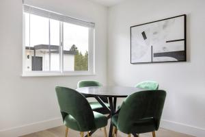 Blueground South Shattuck view nr Berkeley Art Museum SFO-2004