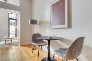 Blueground Hells Kitchen terrace nr Times Square NYC-2063