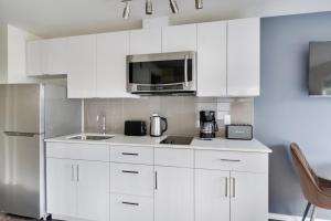 Blueground University Heights rooftop nr University of Washington SEA-919