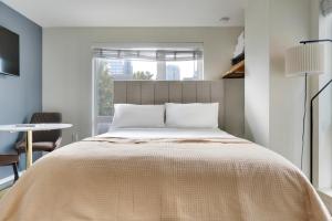 Blueground University Heights rooftop nr University of Washington SEA-919