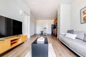 Blueground North Burnet pool nr Domain Park ATX-299