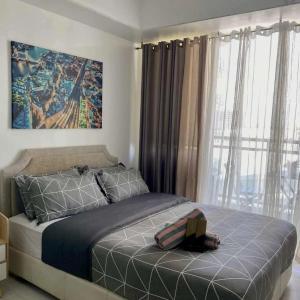 320 Santorini Staycation