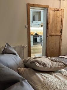 Cozy Autumn Getaway With Private Garden & Terrace