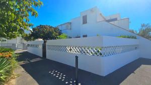 Logement avec jardin 5mn plage et Village de Noël