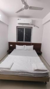 Unix Hotel And Guest House